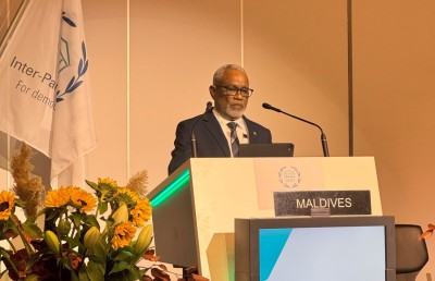 އޮޅުވާލުމަށް ފަތުރާ ދޮގު މައުލޫމާތުން ޑިމޮކްރަސީއަށް ބޮޑެތި ގޮންޖެހުންތައް ކުރިމަތިވޭ: އަބްދުއްރަހީމް