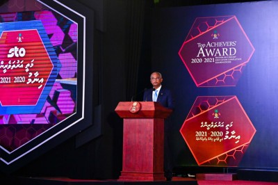 ވިސްނަންވީ ފަސޭހައިން ހާސިލުވާން އޮތް ޑިގްރީއަކަށް ނޫން، އެންމެ ބޭނުންވާ ދާއިރާއަކުން ކުރިއަށްދާން: ރައީސް