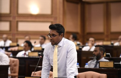 މެމްބަރު ހައިތަމް މަޖިލީހަށް ވަޑައިނުގަންނަވާތީ ސަލާމުގެ މުއްދަތު ނިމޭނެ ދުވަހެއް ބަލަނީ
