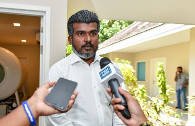 ޑީކޮމްޕްރެޝަން ޗެމްބަރެއް ކަނޑިންމަ ރިސޯޓުގައި ބަހައްޓައިފި