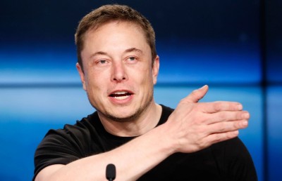 ޓެސްލާގައި އޮތް އީލޮންގެ ހިއްސާތަކެއް ވިއްކާލައިފި