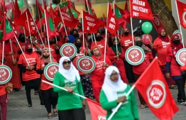 "މިނިވަންކަމުގެ ދިފާއުގައި" އިދިކޮޅުގެ ބޮޑު ހިނގާލުމެއް ބާއްވައިފި