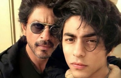 ޑްރަގް މައްސަލައެއްގައި ދަރިފުޅު ބެދުނު ވާހަކަ ކިޔައިދޭން ޝާހްރުކަށް ބޮޑެތި ހުށަހެޅުންތަކެއް