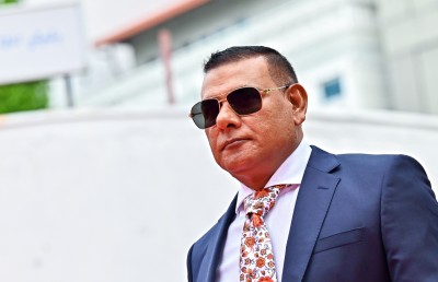 ހަރަދު ކުޑަނުކޮށް ޓެކްސް ބޮޑުކުރާ ނަމަ ގައުމު އިނދަޖެހިދާނެ: ސިޔާމް