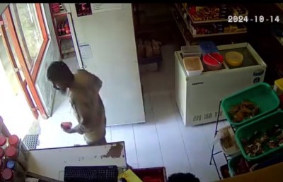 ހިތަދޫ ފިހާރައަކަށް ވަދެ ވަޅިން ބިރުދައްކައި ފޭރުނު މީހަކު ހައްޔަރުކޮށްފި