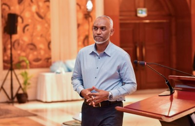 ރައީސްގެ މުސާރައިން 50 ޕަސެންޓް ނުނަންގަވަން ނިންމަވައިފި