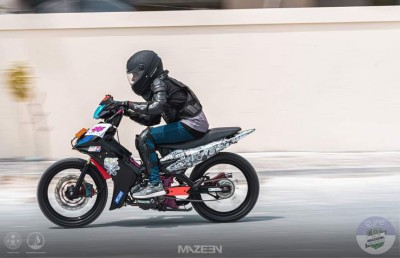 ޖޫލީ: ބާރު ދުވެލީގައި ގޮސް ޗެމްޕިއަންކަން ހޯދި ނަރުސް