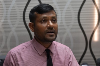 އެއް ޖިންސުން ގުޅުން ހިންގި ކަމަށް ނާޒިމް ސައްތާރު އިއުތިރާފުވެއްޖެ