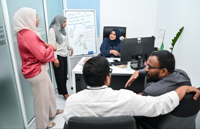 ވެމްކޯގައި އައްޒަ ސާފުކޮށްދިނީ މުޅިން އެހެން މަންޒަރެއް