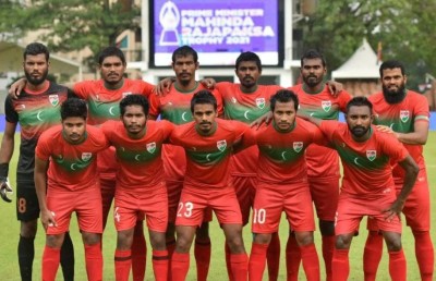 ހުތުރު ކާޑަކާ އެކު ލަންކާ މުބާރާތުން ރާއްޖެ ކަޓައިފި