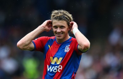 ގިނަ ކުޅުންތެރިންތަކަކަށް އަނިޔާވުމުން ގަލޭގާ އިނގިރޭސި ގައުމީ ޓީމަށް