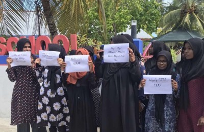 ޓީޗަރުން މަދު ކަމަށް ބުނެ މަތިވެރި ސްކޫލްގެ ދަރިވަރުން ސްކޫލަކަށް ނުފޮނުވާ