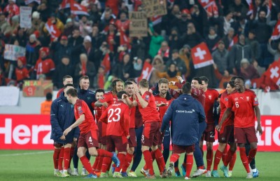 އިންގްލެންޑާއި ސްވިޒަލެންޑް ވޯލްޑް ކަޕަށް ކޮލިފައިވެއްޖެ