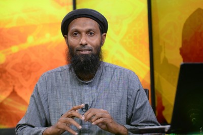 ހުއްދަ ނެތި، ''ލޮލަކަށް ނިންޖެއް ނާދޭ'' ލަވަ ބޭނުން ކުރާތީ އަލީ ރަމީޒް ނުރުހިއްޖެ