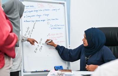 ވެމްކޯގައި އައްޒަ ސާފުކޮށްދިނީ މުޅިން އެހެން މަންޒަރެއް