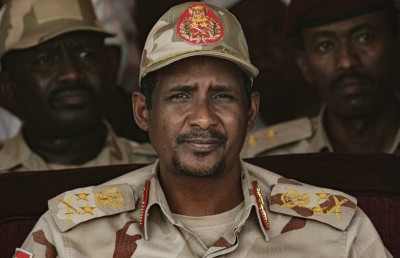 ސޫދާންގެ މުޒާހަރާތަކުން ފަސް މީހަކު މަރާލައިފި