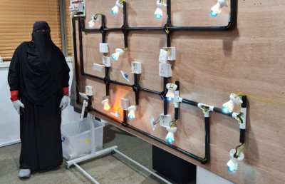 ސްޓެލްކޯ އިން އަންހެން އިލެކްޓްރީޝަނުން ތަމްރީނު ކުރަނީ