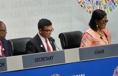 33 ޕަސެންޓު އިޔާދަކުރަނިވި ހަކަތައަށް ބަދަލުކުރަން 1.3 ބިލިއަން ޑޮލަރު ބޭނުންވޭ: މުނައްވަރު