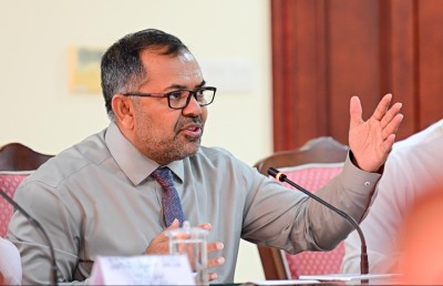 ބައެއް ކުންފުނިތަކާ ހެދި ދައުލަތް ހަފުސްވަނީ، އަވަސް ހައްލެއް ބޭނުންވޭ!