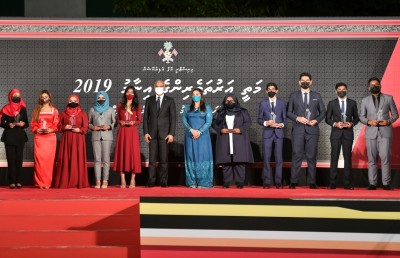 އޯ ލެވެލް ގަދަ 10 ގައި 400 އަށް ވުރެ ގިނަ ދަރިވަރުން