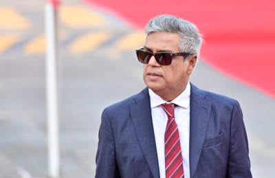 ލޯނު ނުދެއްކުމުން ހެވީލޯޑްގެ ތިން ރަށެއް ބޭންކުން ވިއްކާލަނީ