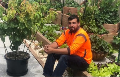 އެއް ގަހަކުން 10 ވައްތަރެއްގެ މޭވާ، މިއީ ރެކޯޑެއް