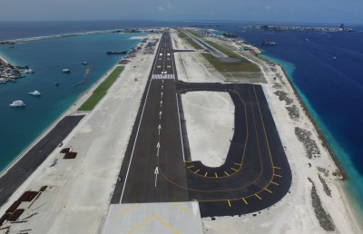 "މިއީ، މުޑުދާރު، ނުތާހިރު ތިން އަހަރު"