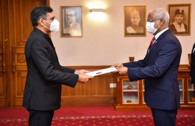 އިންޑިއާ އާ ސަފީރު މަގާމާ ހަވާލުވެއްޖެ