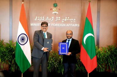 ރާއްޖެއާއި އިންޑިއާއި ދެމެދު 100 މިލިއަން ޑޮލަރުގެ ކްރެޑިޓް ލައިންގެ އެއްބަސްވުމެއްގައި ސޮއިކޮށްފި