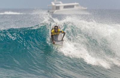 އަޒާން: ފުވައްމުލަކުގެ ރާޅުގަނޑުން ގޮނޑުދޮށަށް ބީއްސާލި ޗެމްޕިއަނެއް