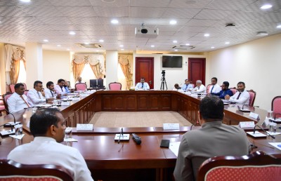 ޓެކްސީ ހިދުމަތް ދިނުން ސަރުކާރު ކުންފުންޏަކާ ހަވާލު ކުރަނީ