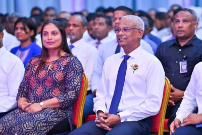 ޓީޗަރުންގެ އަމިއްލަ އެދުމެއް ނެތް ހިދުމަތަށް އެންމެން ވަނީ ދަރާފައި: ރައީސް