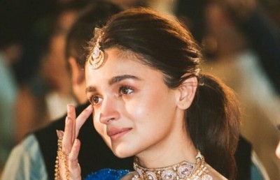 ބަންސާލީގެ "ބައިޖޫ ބަވްރާ" އާލިއާ ކުޅެދޭނީ ހިލޭ