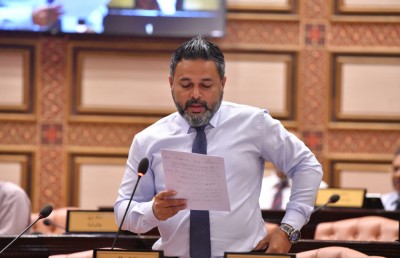 ރީބްރޯޑްކާސްޓް ކުރުމުގެ ގަވާއިދަށް ގެނައި އިސްލާހު އުވާލަން މެންބަރުން ގޮވައިލައިފި