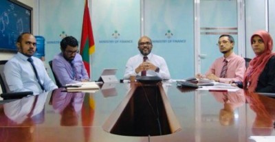 އިގުތިސާދު ކުރިއެރުވުމަށް ބޭނުންވާ އިސްލާހީ ބަދަލުތަކާ ގުޅޭގޮތުން މަޝްވަރާކޮށްފި