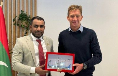 ސްޕޯޓްސް ޓޫރިޒަމް ފަހިކުރަން ޔުވެންޓަސްގެ މަންދޫބުންނާ އެކު މިނިސްޓަރު ފައިސަލް މަޝްވަރާ ކުރައްވައިފި