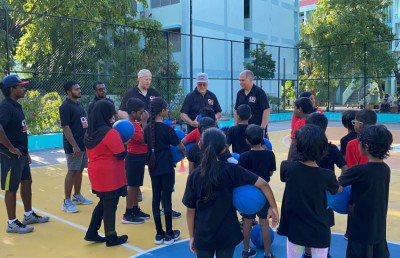 ރާއްޖޭގެ 14 ކުޅުންތެރިންނަށް އެމެރިކާގައި ބާސްކެޓްބޯޅަ ޓްރޭނިން ހެދުމުގެ ފުރުސަތު