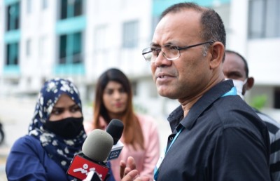 ހިޔާގައި ފެނުގެ މެއިންޓަނަންސް މަސައްކަތެއް ކުރެވޭނީ ފްލޯއިން އެއްކޮށް ފެން ކަނޑާލައިގެން