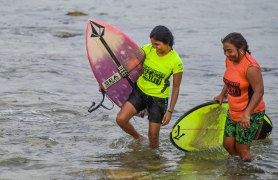 އާޔާ: ހިތާއި ހަށިގަނޑާއި މުޅި ހަޔާތް ވެސް މޫދުގައި