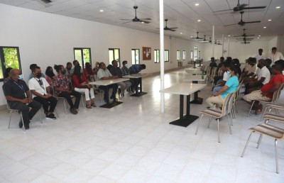 ރިސޯޓާ ކައިރި ރަށަކުން މުވައްޒަފުންނަށް ހާއްސަކޮށްގެން ހައުސިން ސްކީމެއް ފަށަނީ