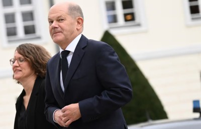 ޖަރުމަނުގެ ޗާންސެލަރަށް އިތުބާރު އޮތްތޯ ބަލަން ވޯޓެއް ނަގަނީ