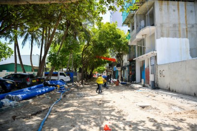 އަމީނީމަގުގެ ފުރަތަމަ ބައިގެ ތާރު އެޅުން ފިޔަވައި އެހެން މަސައްކަތްތައް ނިންމާލައިފި