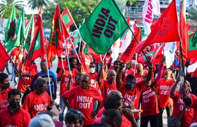 ކަތި މަގަކުން ވިޔަސް، ޒަމާންތަކަކަށް ފަހު ހާރިޖީ ސިޔާސަތަށް ހަމަހަމަ ކަން!