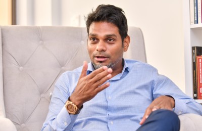 ތިން އަހަރުގެ މަސައްކަތް: އެސްޓީއޯ އާއި އަމްރުގެ އުފާވެރިކަން ބޮޑު!