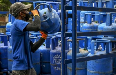 ލަންކާގައި ކައްކަން ބޭނުންކުރާ ގޭސް ސިލިންޑަރުތައް ގޮވަނީ