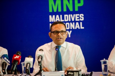 ރާއްޖޭގެ ސިޔާދަތަށް ބާރުވެރި ގައުމުތަކުން ކުރިމަތިކުރުވާ ފިއްތުންތަކަށް ދޫ ދެވޭކަށް ނެތް: ނާޒިމް