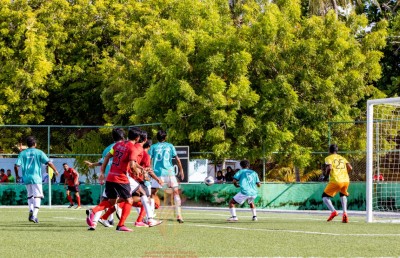 ކުޑަހުވަދޫ ގޯލްޑް ކަޕަށް، ފުޓްބޯޅަ ސަލާމަތް ކުރުމުގެ އަޒުމެއްގައި