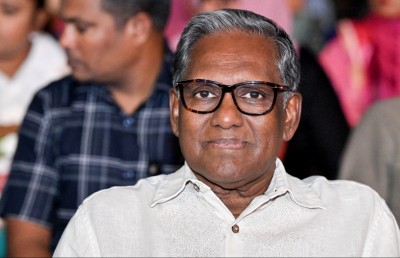 ފަލަސްތީނަށްޓަކައި ރައީސް ކުރައްވާ މަސައްކަތްތަކަށް ކުރީގެ ރައީސް ވަހީދުގެ ތައުރީފު