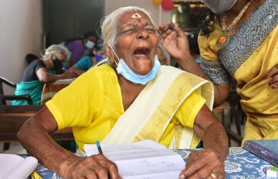 ލިޔަންކިޔަން ދަސްކުރެވުނީ އުމުރުން 104 އަހަރުގައި