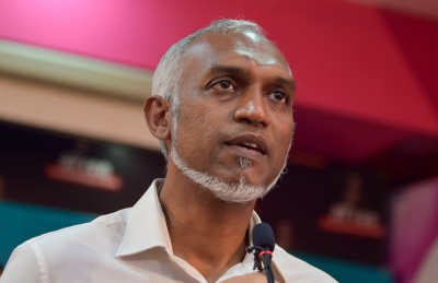 މުއިޒަށް ދައުވާ ކުރަން އެދުނު މައްސަލަ އަނބުރާ އޭސީސީއަށް ފޮނުވާލައިފި